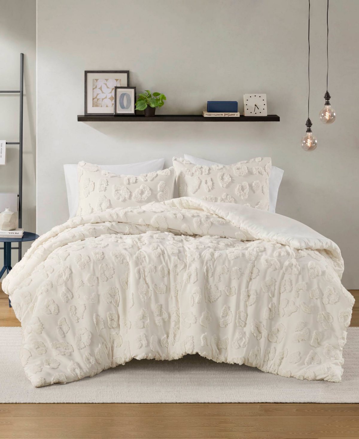 Intelligent Design Larissa Chenille 2-pc. Comforter Set, Twin/twin Xl In Off-white
