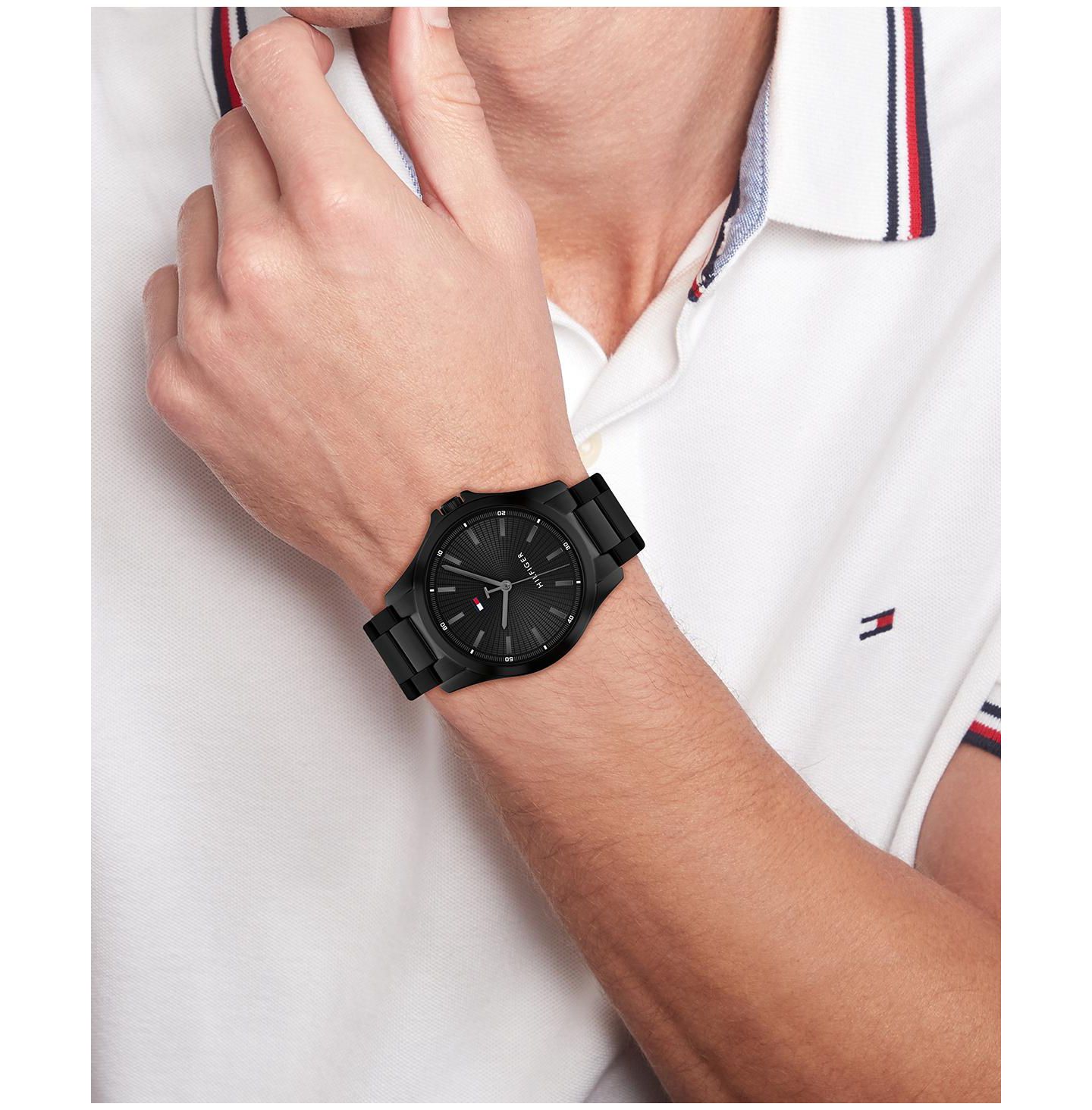 Мужские часы Tommy Hilfiger Quartz Ionic Plated Black Stainless Steel Bracelet Watch 42mm — фото 4