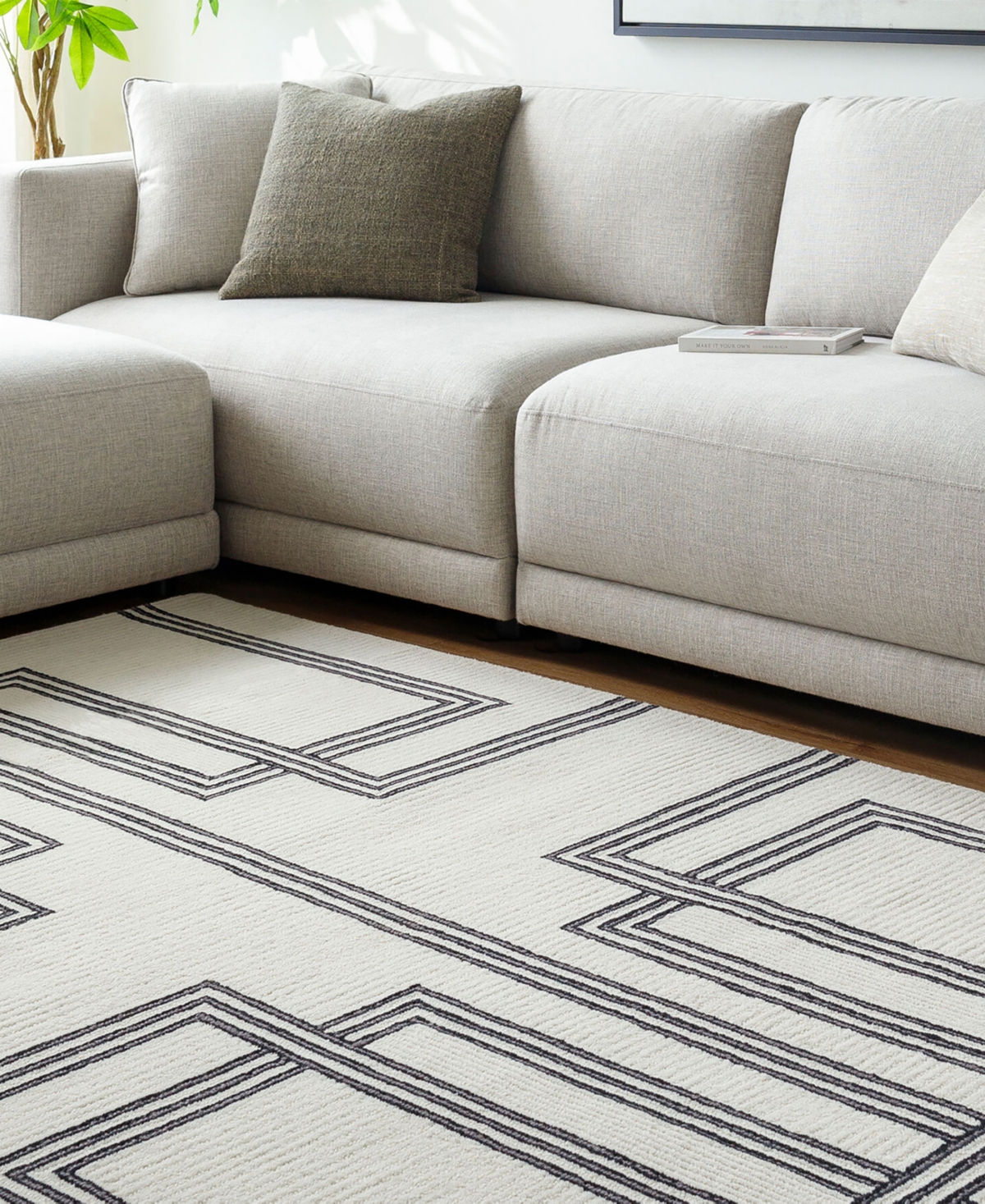 Livabliss Rossi 532300 2'x3' Area Rug In Cream