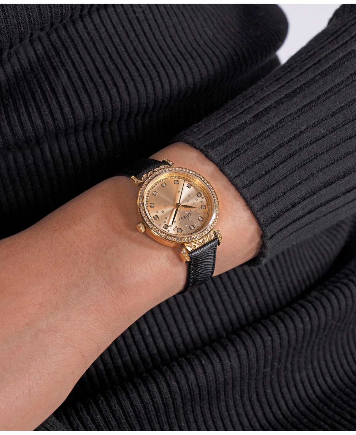 Guess Women's Analog Black Genuine Leather Watch 32mm In Black