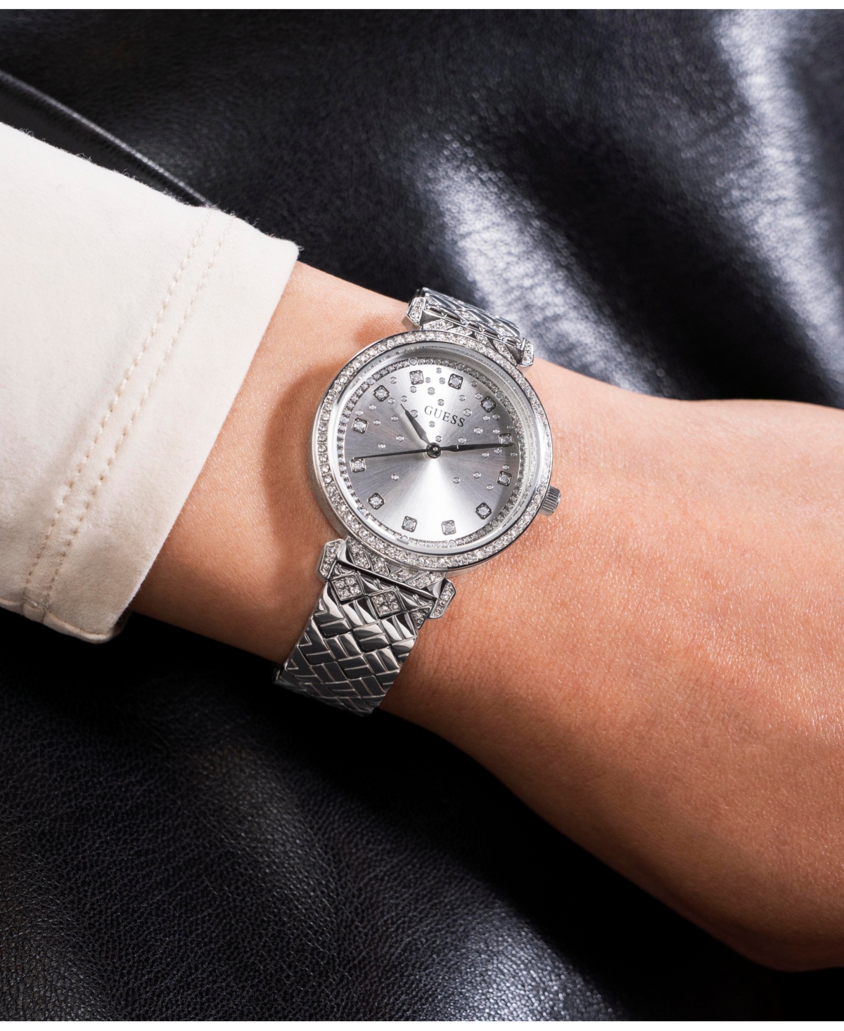 Guess Women's Analog Silver Tone Steel Watch 32mm In Silver