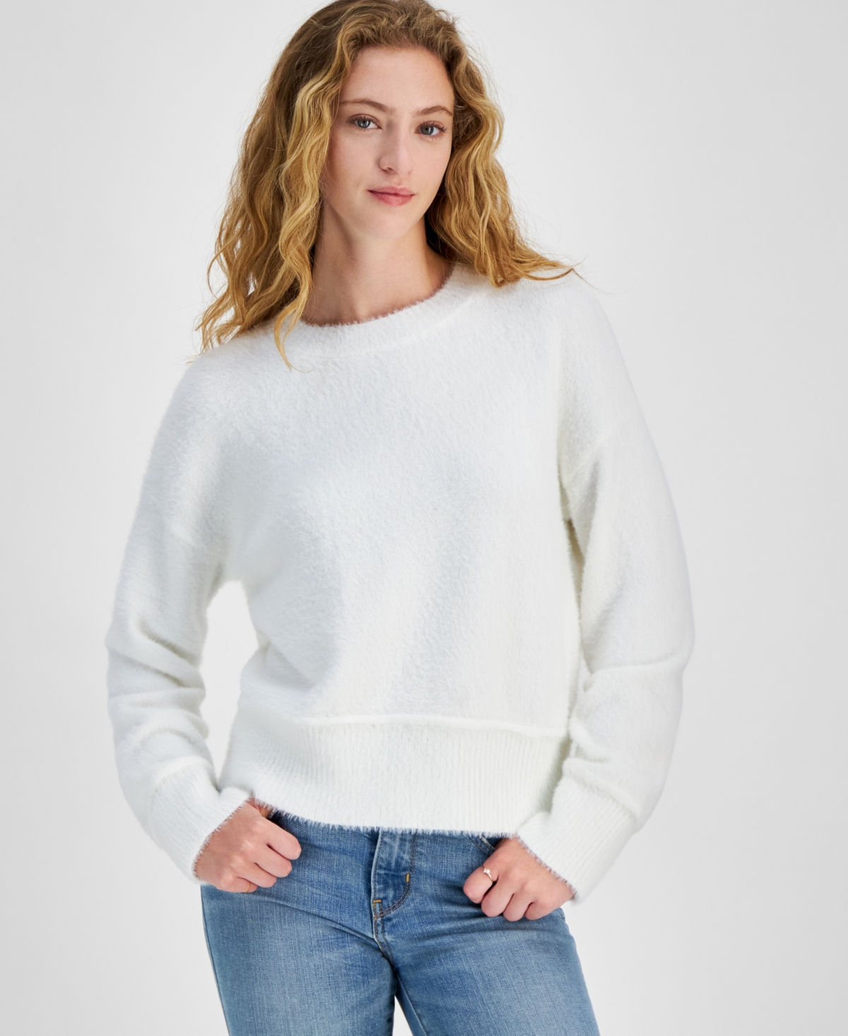 Juniors' Cozy Drop-Shoulder Eyelash Crewneck Sweater - Bright White