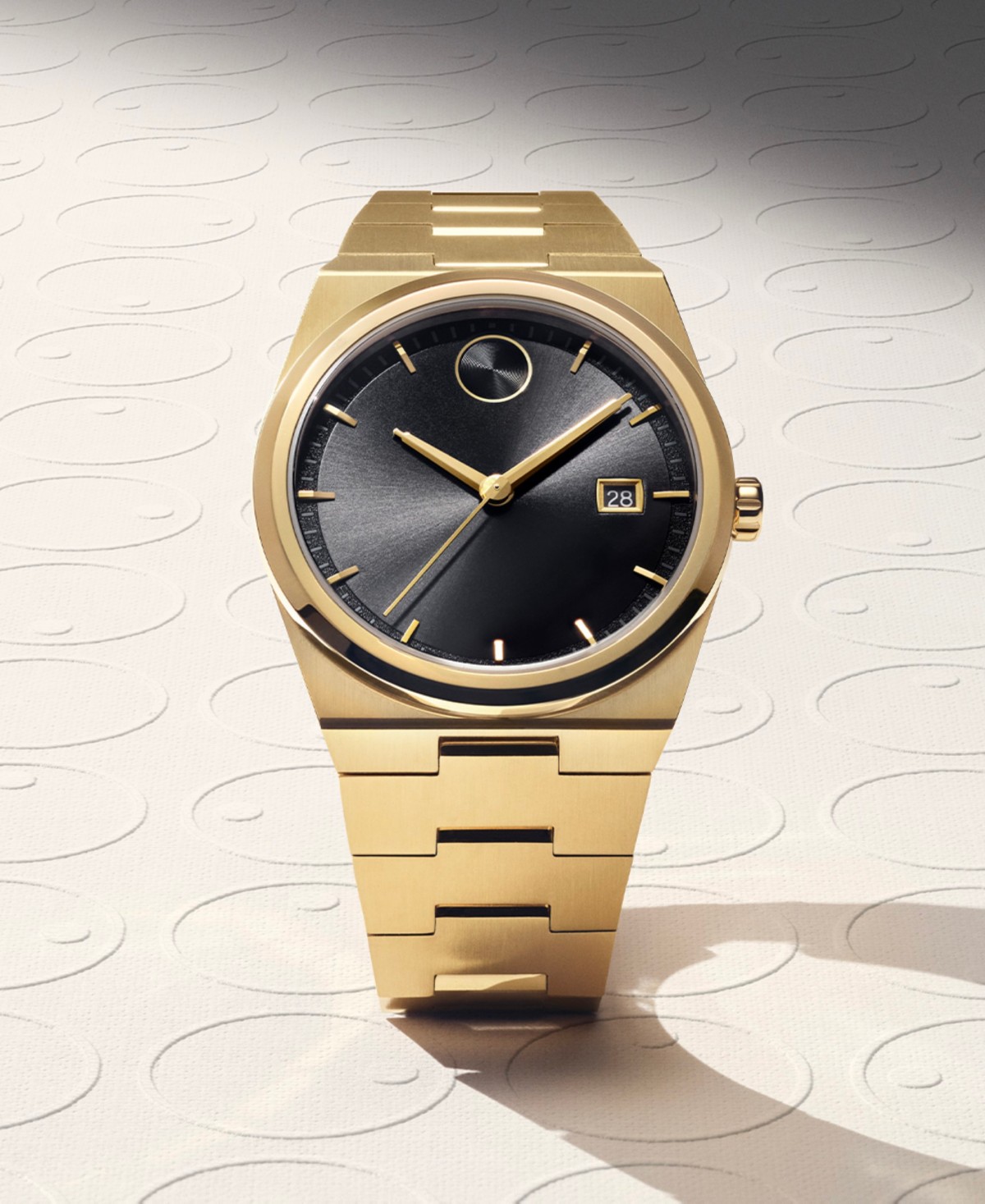 Женские часы Movado Men's Quest Swiss Quartz Ionic Gold PVD Steel 40mm Watch — фото 1