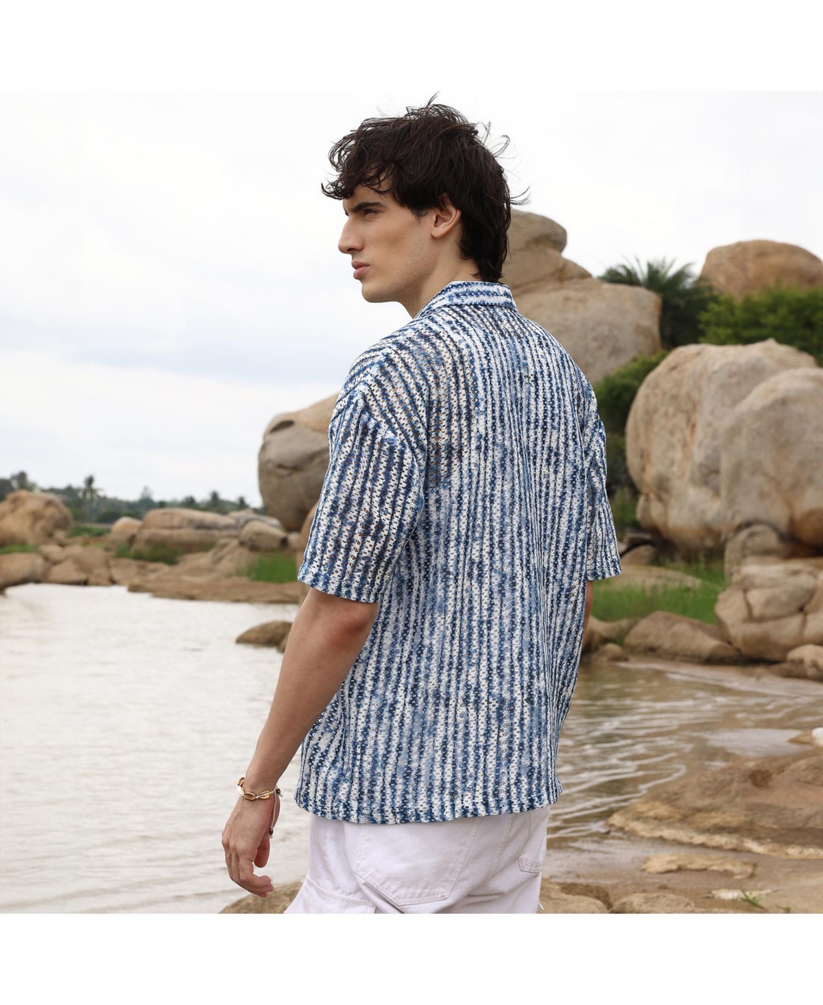 Campus Sutra Men's Navy& Ivory White Ombre-Striped Oversized Shirt - Blue