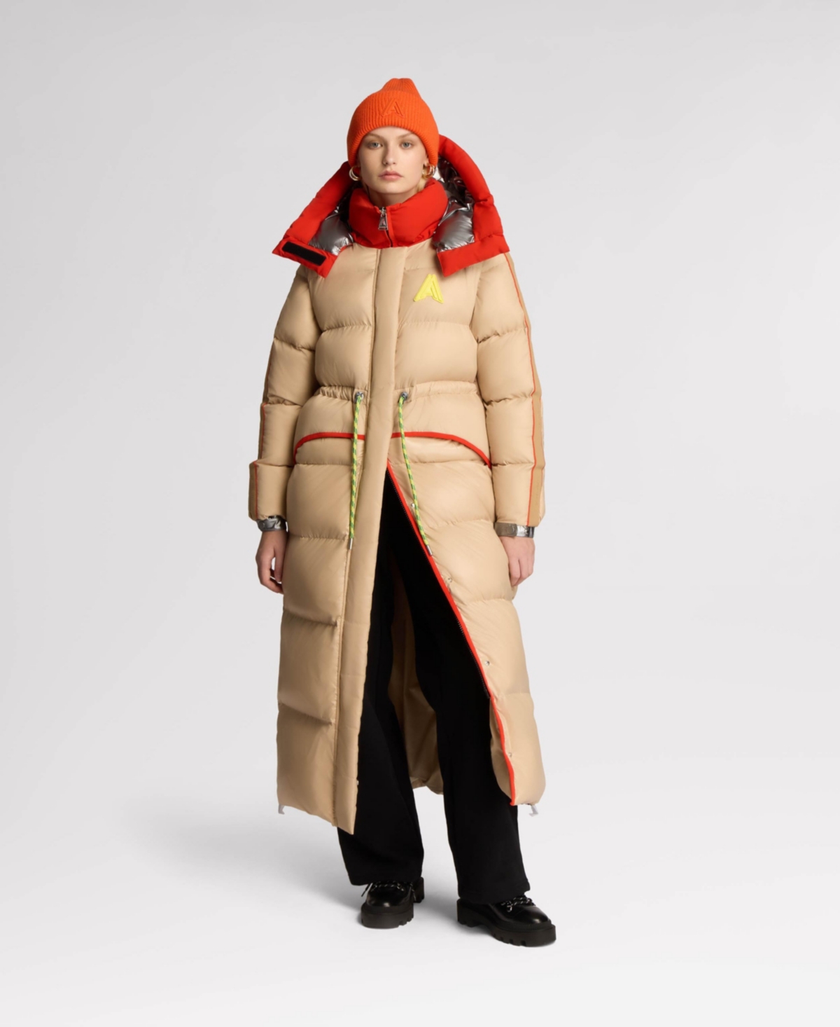 Women's Tingwick 2-in-1 Maxi Puffer with Removable Sleeves - Sandstone