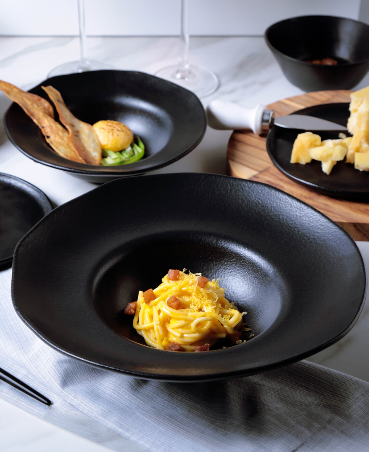 Porto Brasil 11.02" Stoneware Deep Rim Plates, Set Of 4 In Matte Black