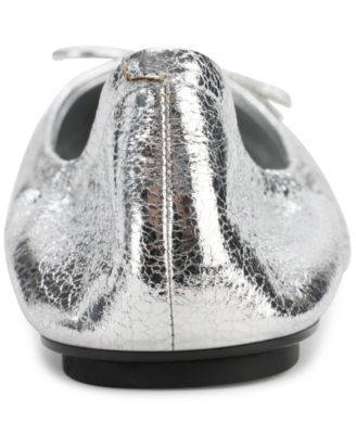 Women's Velma Almond Toe Ballet Flats