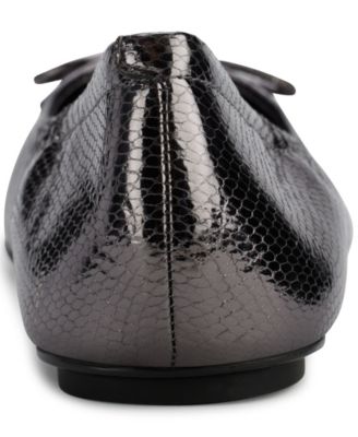 Women's Velma Almond Toe Ballet Flats