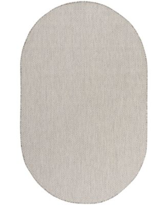 Courtyard COU01 5'x8' Oval Area Rug