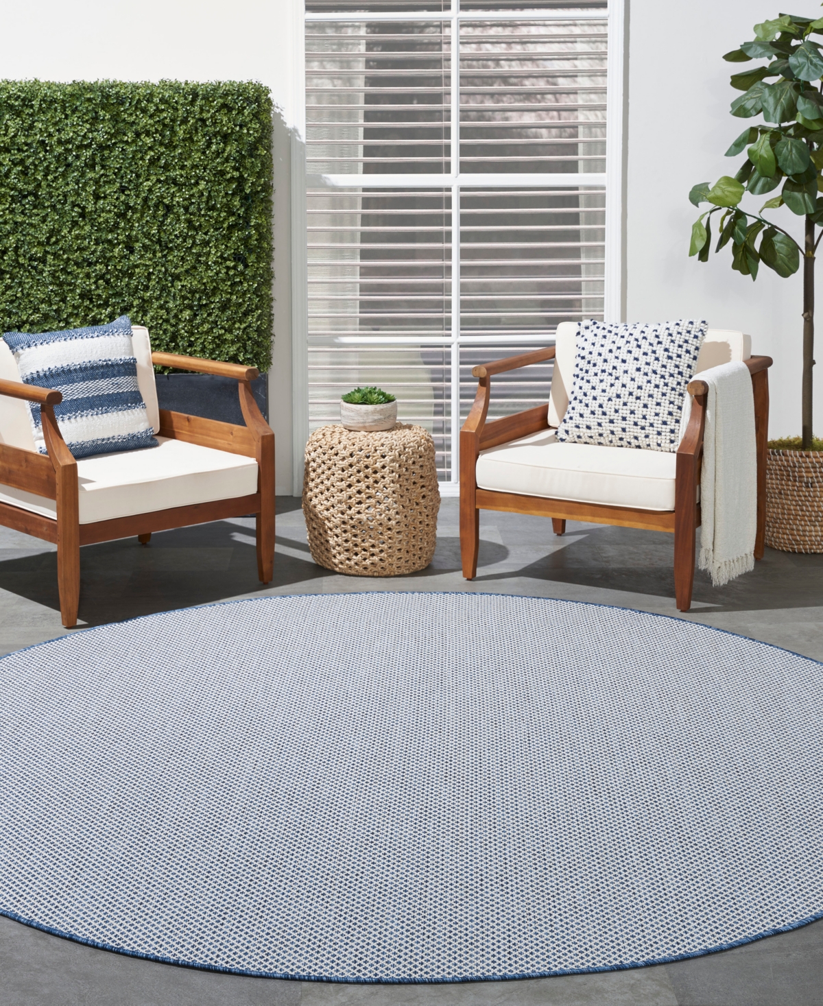 Nourison Home Courtyard Cou01 6'x6' Round Area Rug In Ivory,blue