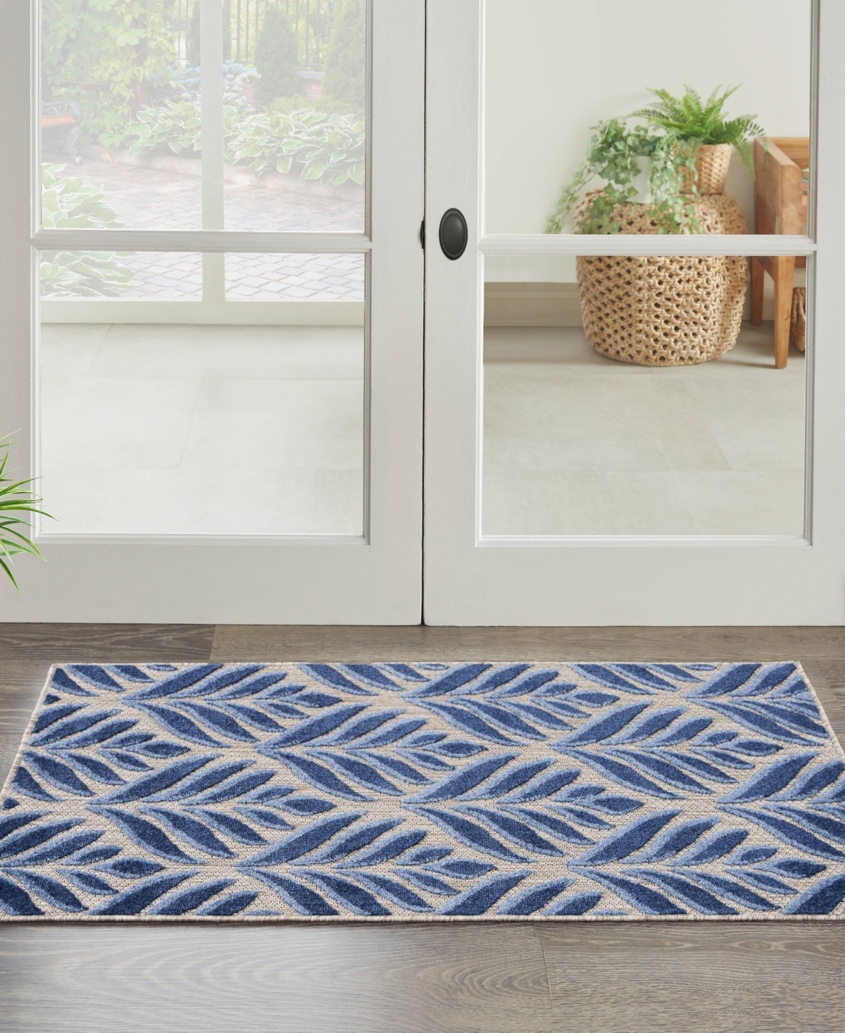 Nourison Home Aloha Alh35 2'8"x4' Area Rug In Blue