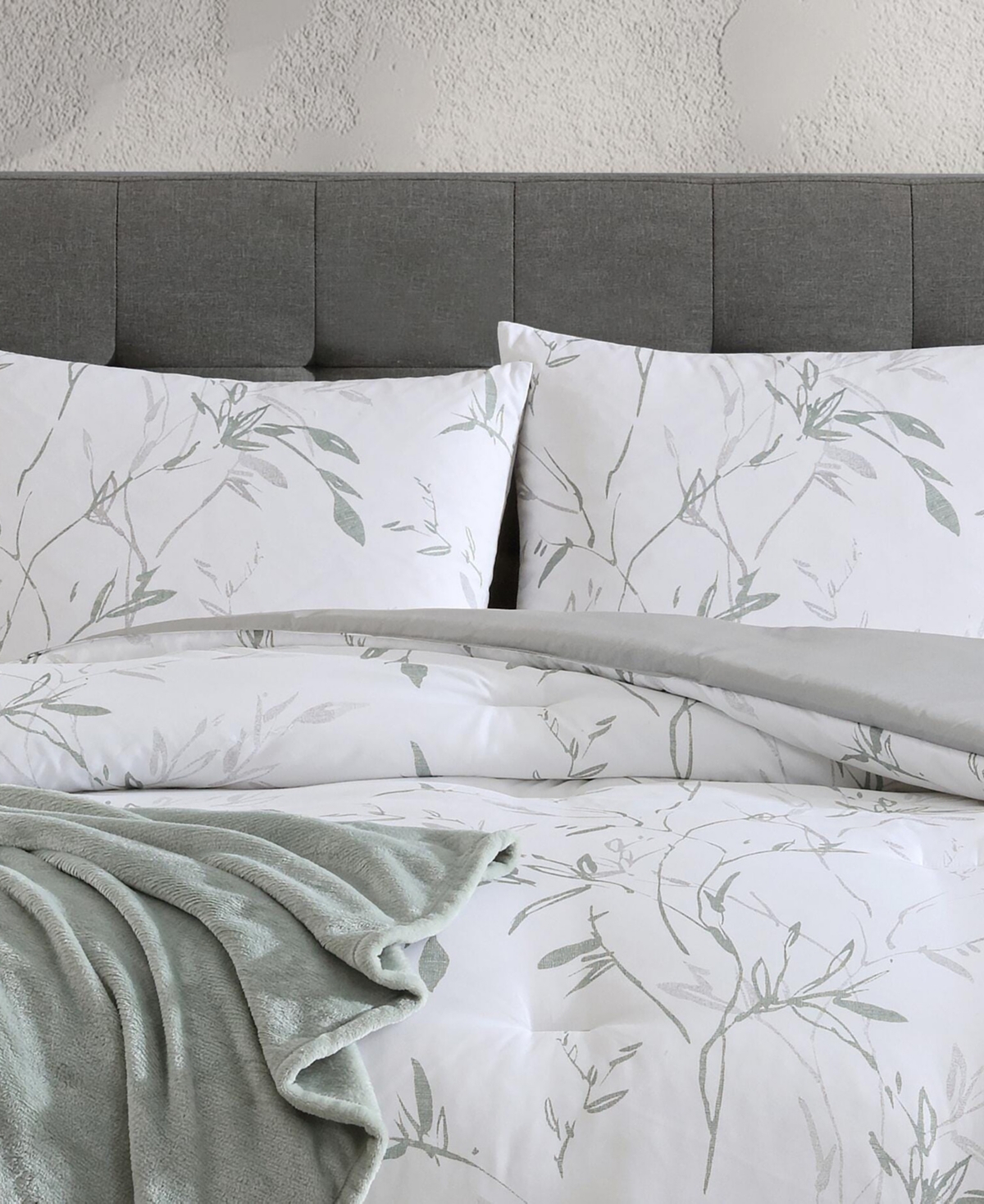 Kenneth Cole New York Ink Wash Vine 4-Pc. Comforter Set