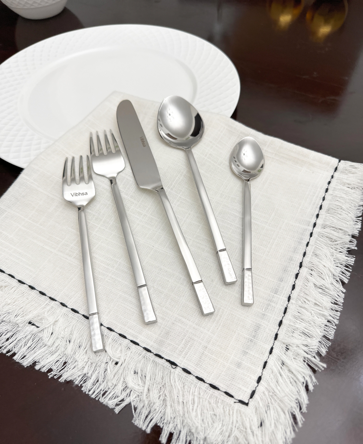 VIBHSA SQUARE END 20-PC. FLATWARE SET, SERVING FOR 4 
