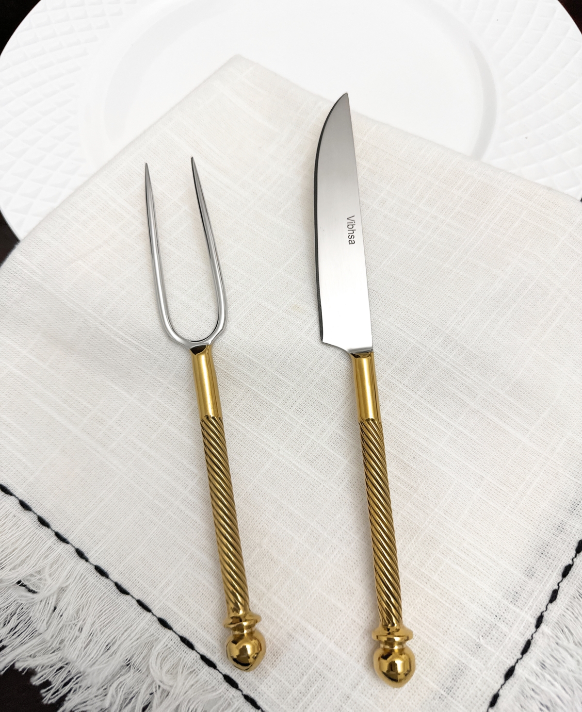 Vibhsa Swirl 2-pc. Carving Set, Serving For 2 In Golden