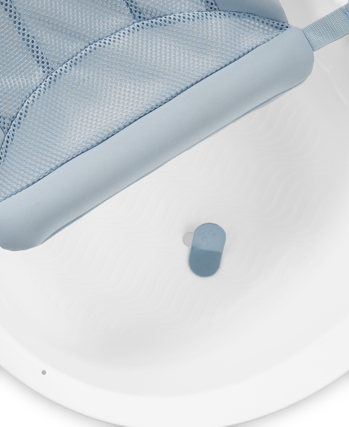 Skip Hop Wave 4-in-1 Bath Tub In White,blue