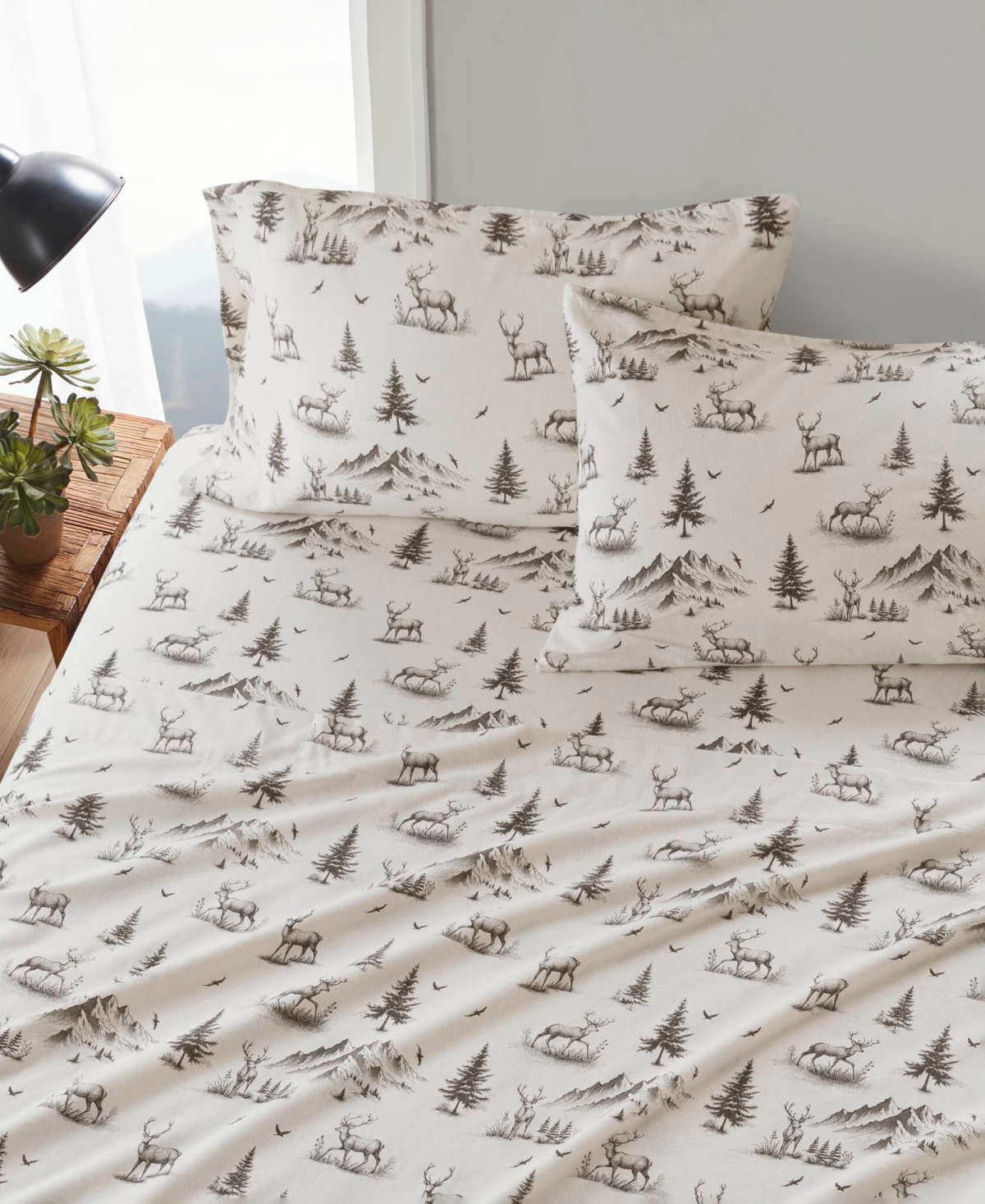Woolrich Printed Flannel 4-pc. Sheet Set, Queen In Gray Deer Toile