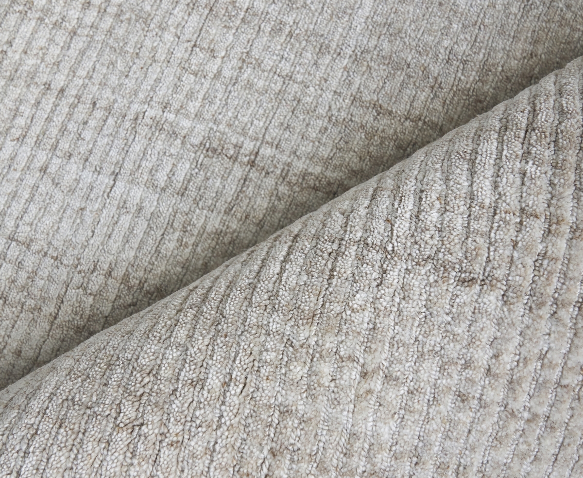 Exquisite Rugs Robin 3782 2'x3' Area Rug In Beige