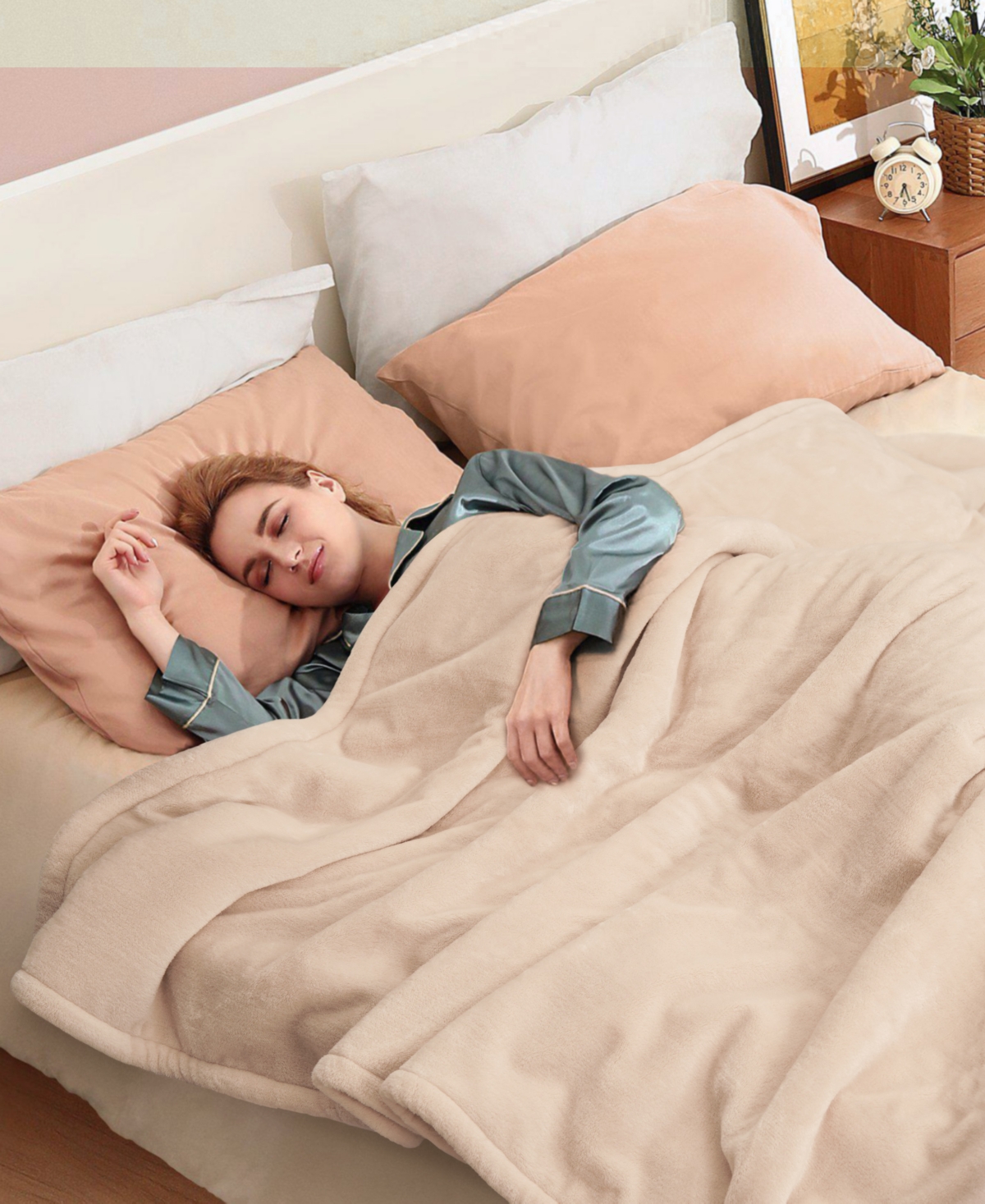 Sealy Heated Flannel Blanket, King In Beige