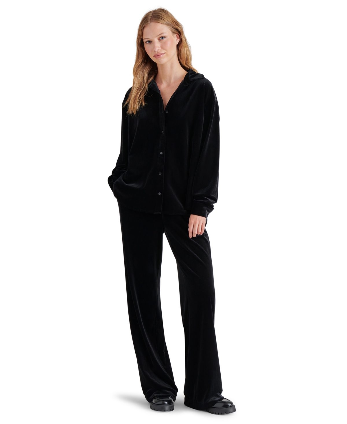 Steve Madden Women's Jaelynn Velvet Fold-collar Blouse In Black