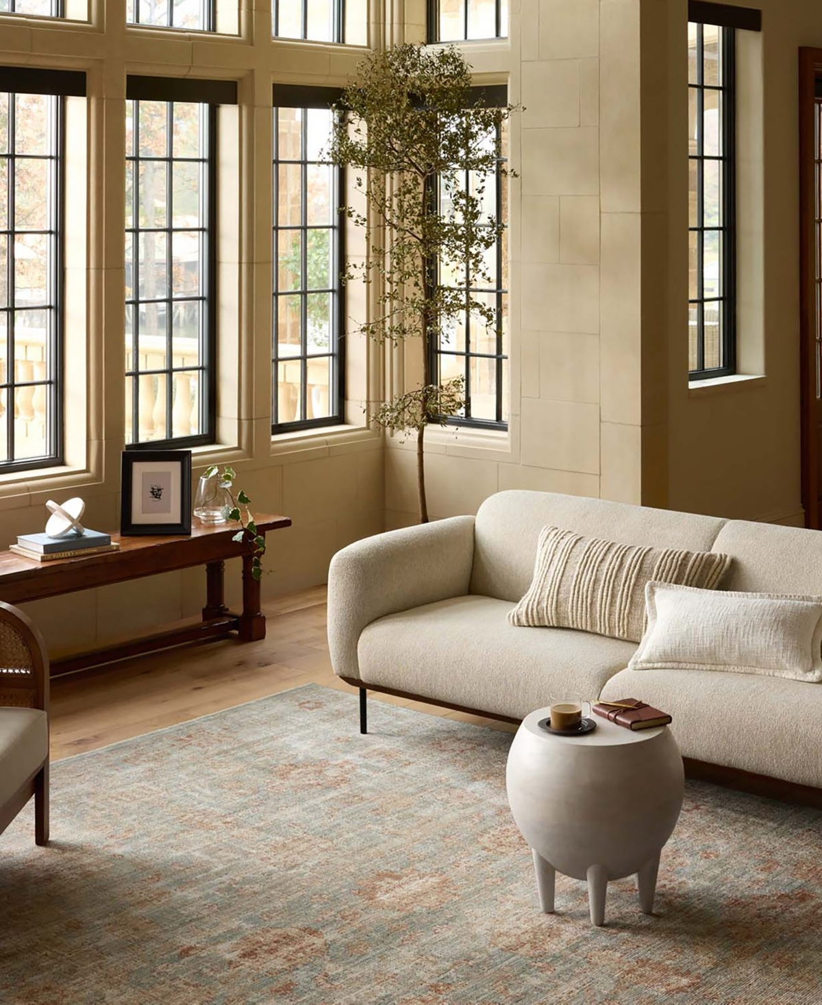Loloi Heritage Her-06 4'x6' Area Rug In Multi