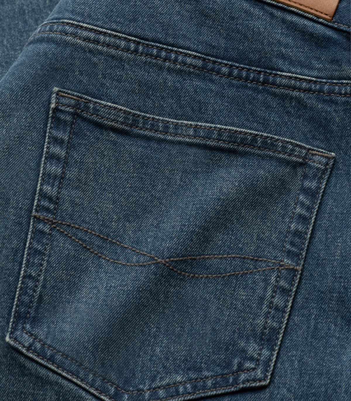 Rodd & Gunn Men's Winton Relaxed Fit Italian Denim