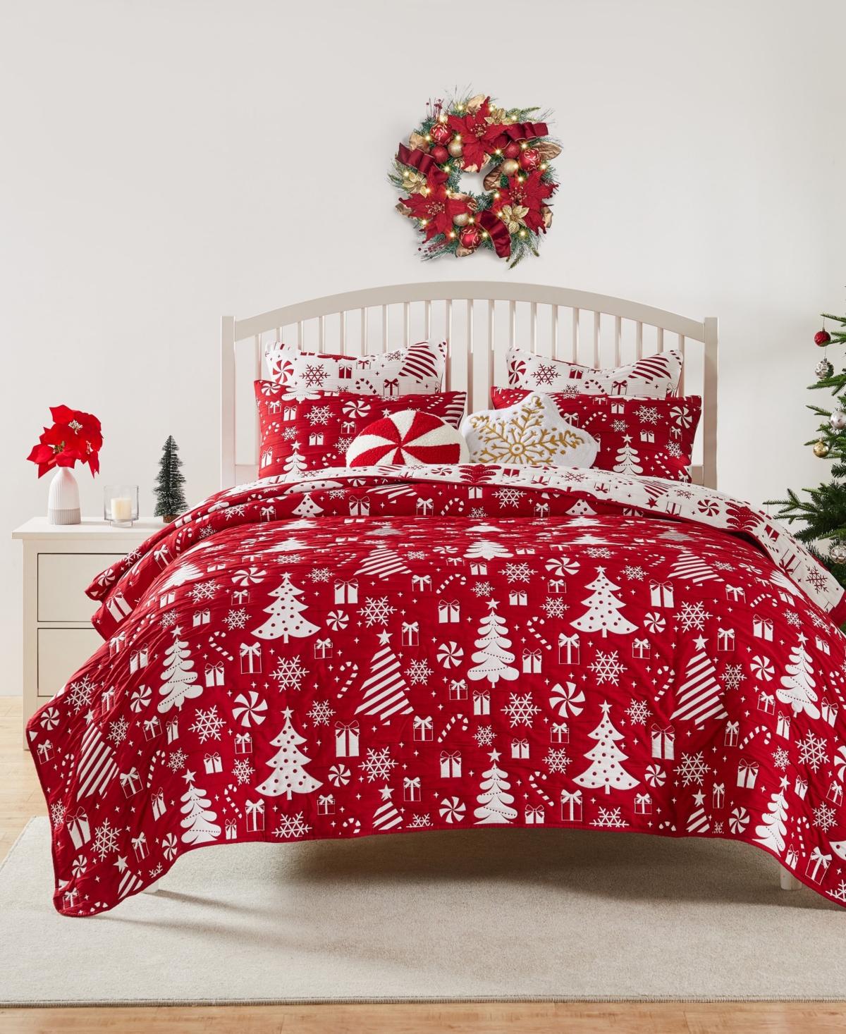 Greenland Home Fashions Greenland Home Peppermint Party Holiday 3-pc. Coverlet Set, Full/queen In Red