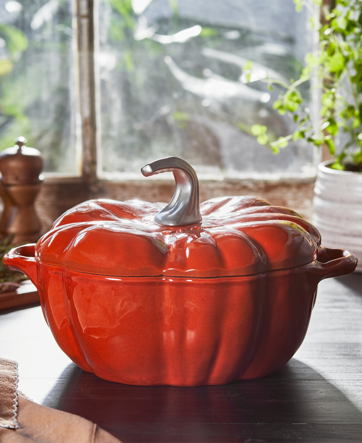 Staub Enameled Cast Iron 3.5-qt Pumpkin Cocotte In Orange