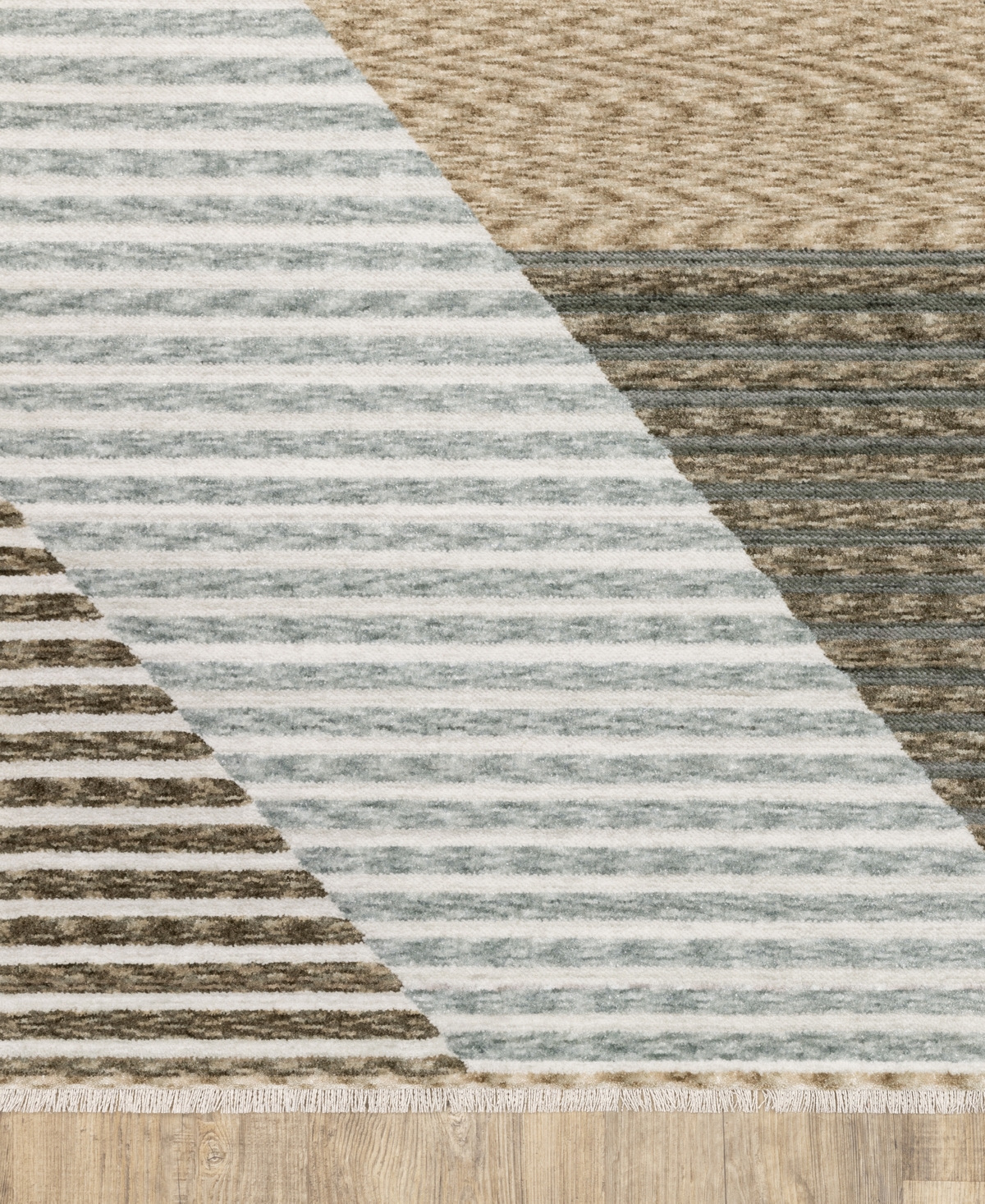 Oriental Weavers Echo ECH04 2'3"x7'6" Runner Area Rug