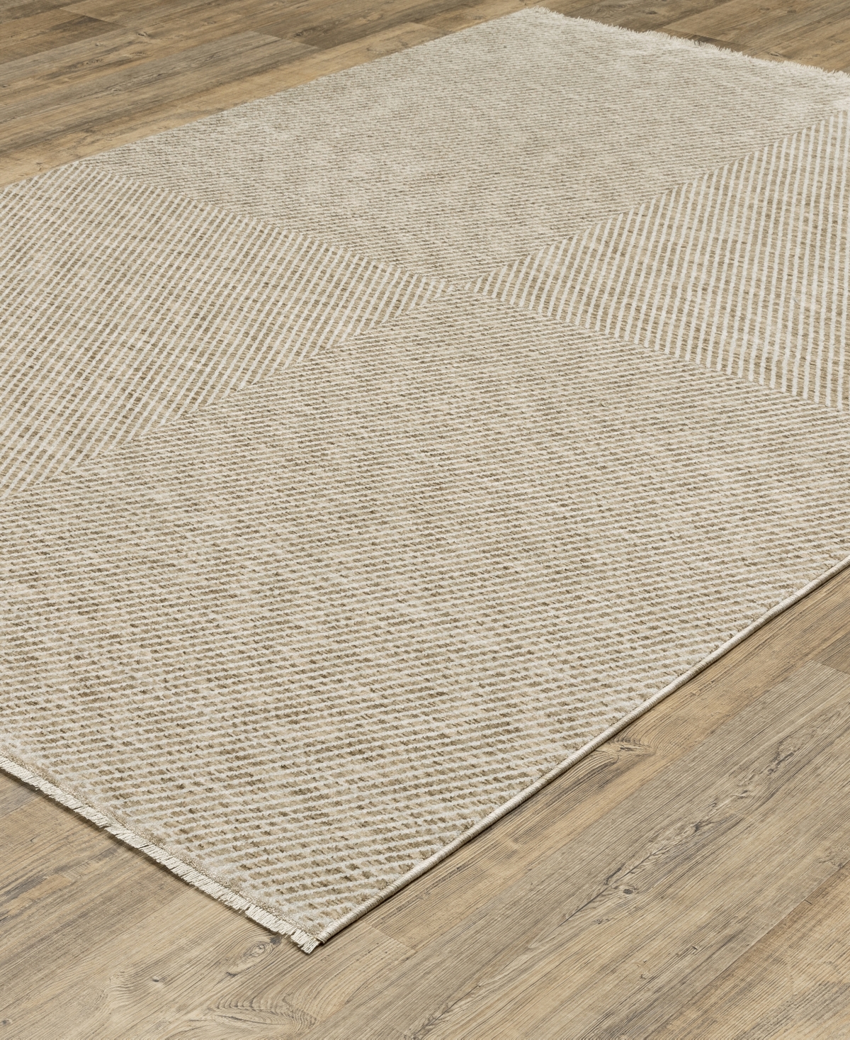 Oriental Weavers Echo Ech10 7'10"x10'10" Area Rug In Beige