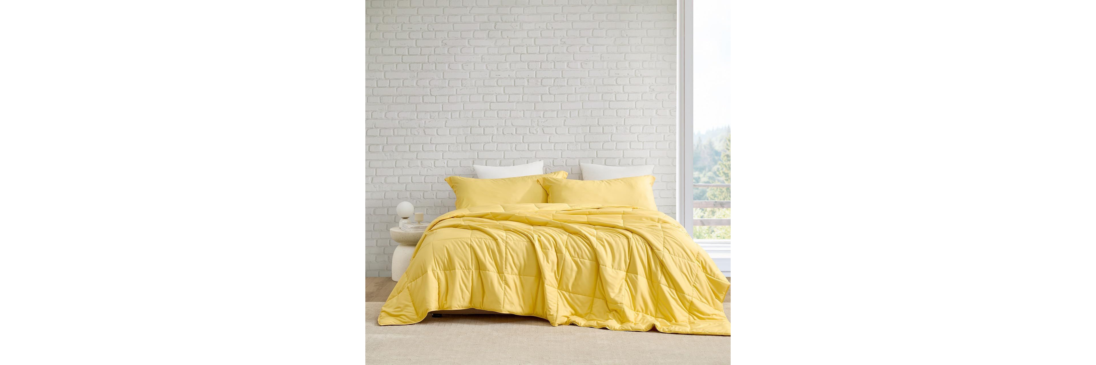 Menopleasing - Coma Inducer Oversized Cooling Comforter Set - Snap Dragon , Queen