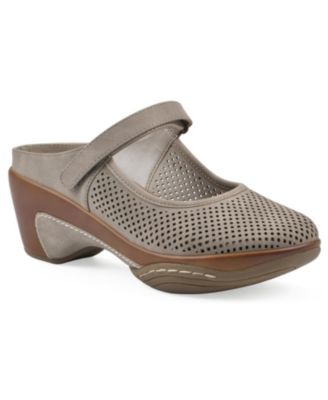 Women's Vinto2 Mary Jane Clogs