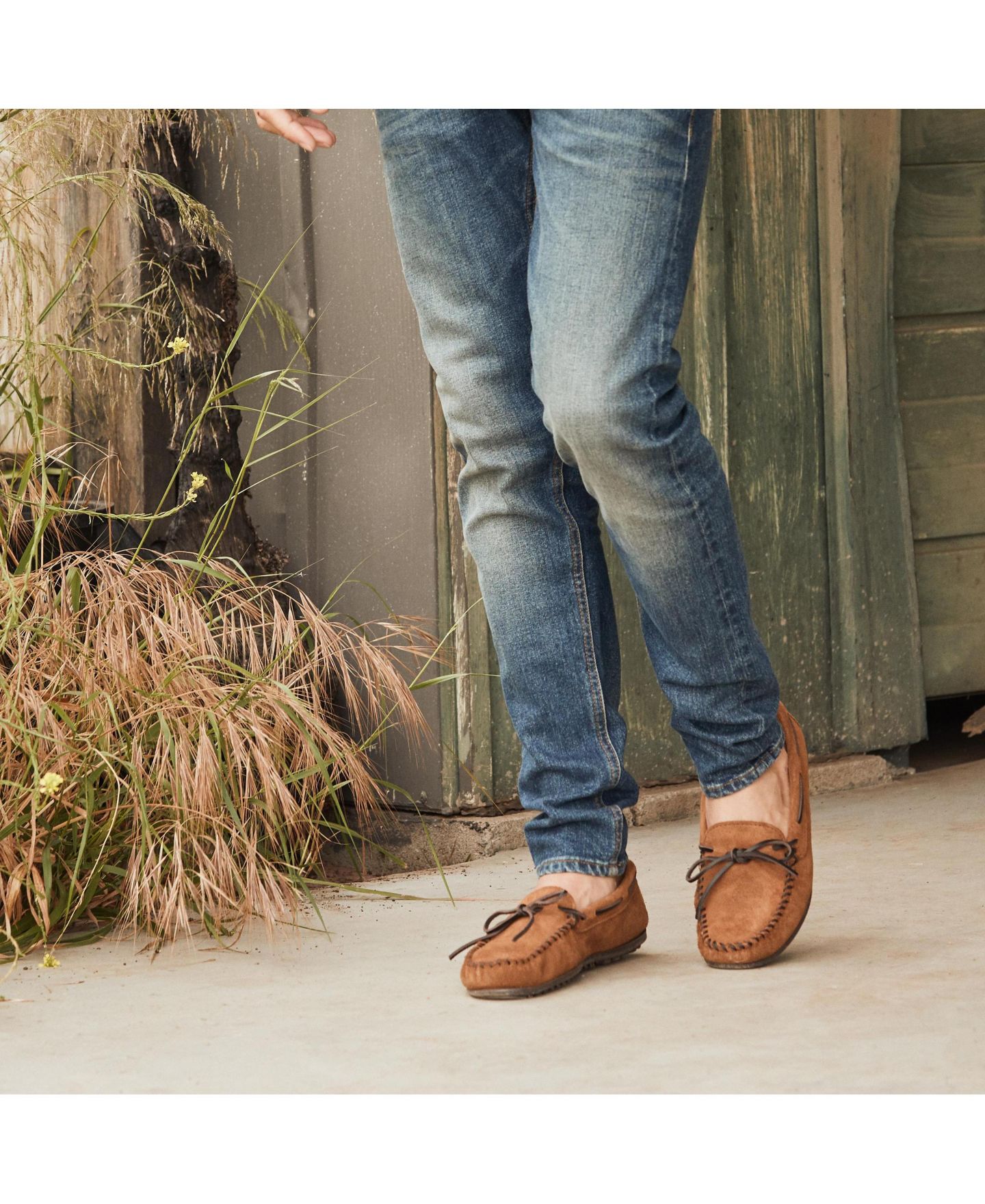 Мужские туфли Minnetonka Suede Classic Moc, цвет: Пыльный коричневый — фото 3