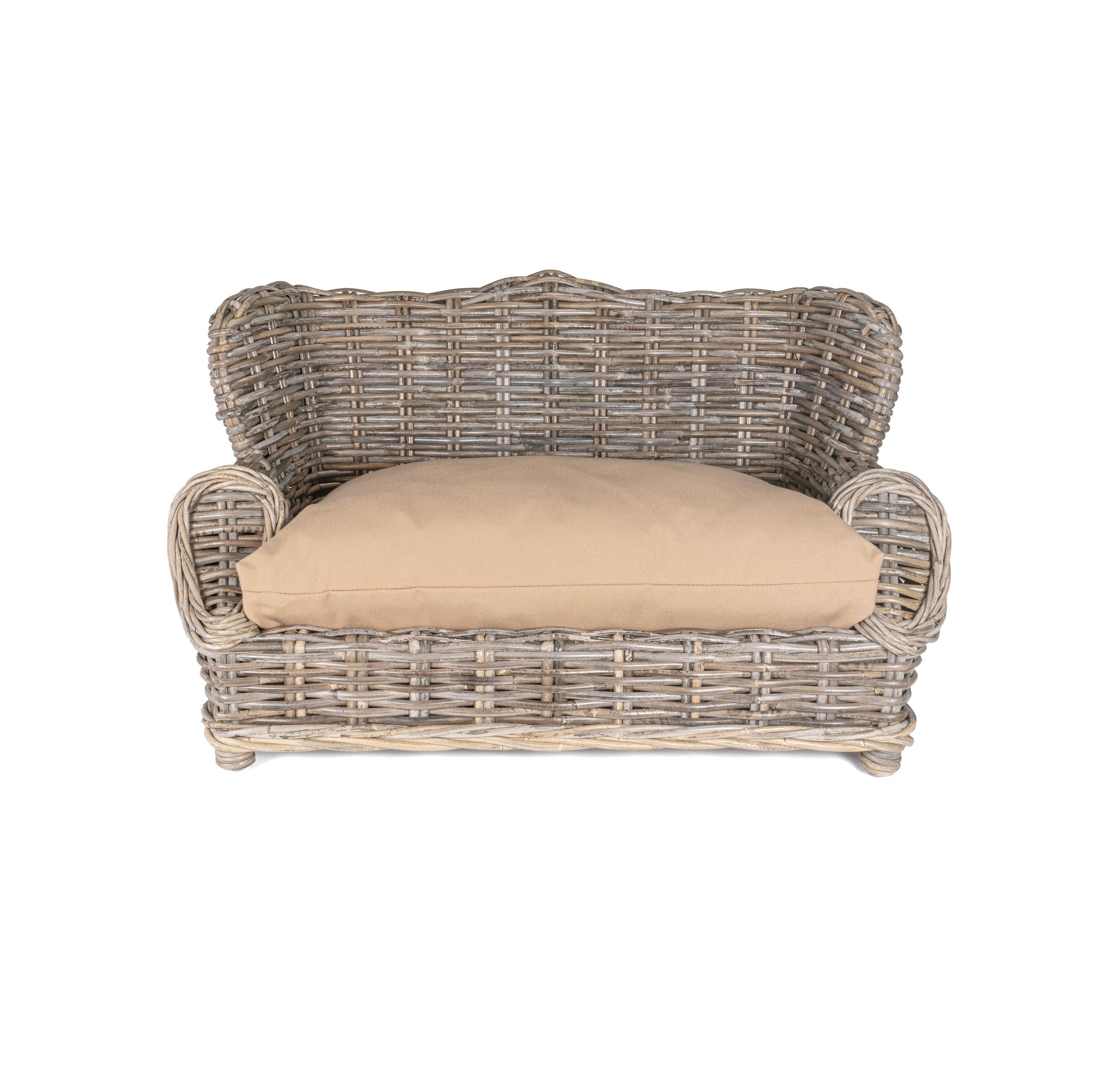 Classic 27.5" x 18" Mediterranean Handwoven Rattan Pet Daybed with Machine-Washable Cushion, Kubu Gray