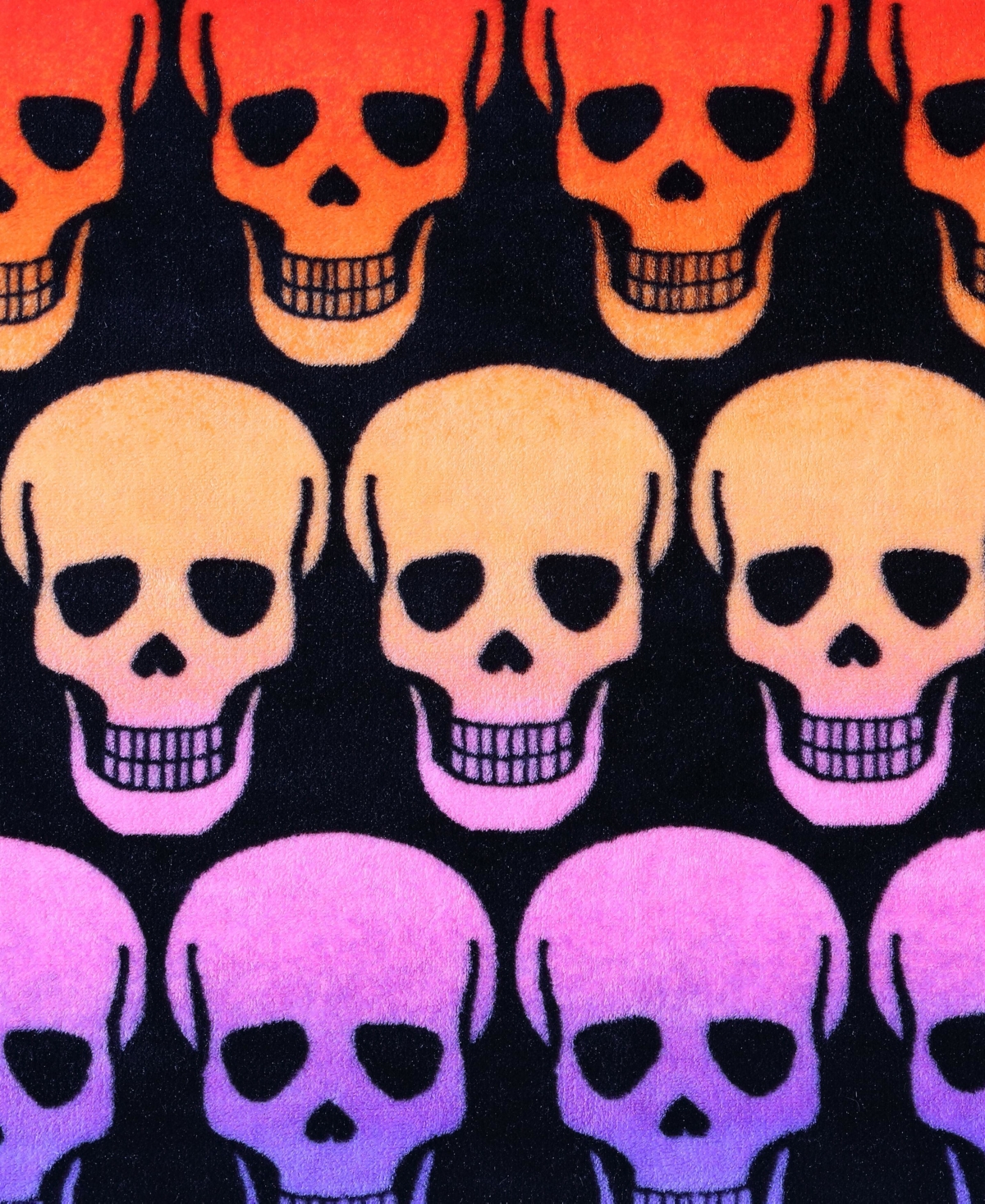 BETSEY JOHNSON HALLOWEEN ULTRA SOFT PLUSH FLEECE THROW, 70" X 50" 