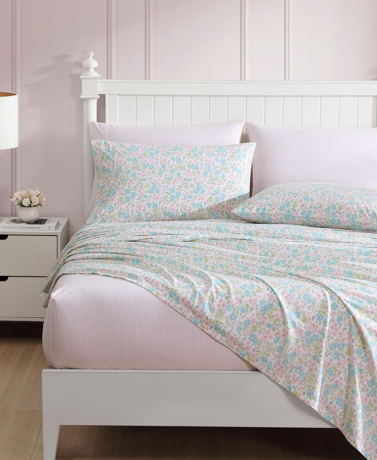 Laura Ashley Closeout!  300 Thread Count Cotton Sateen 4-pc. Sheet Set, Queen In Jaynie Mix And Match