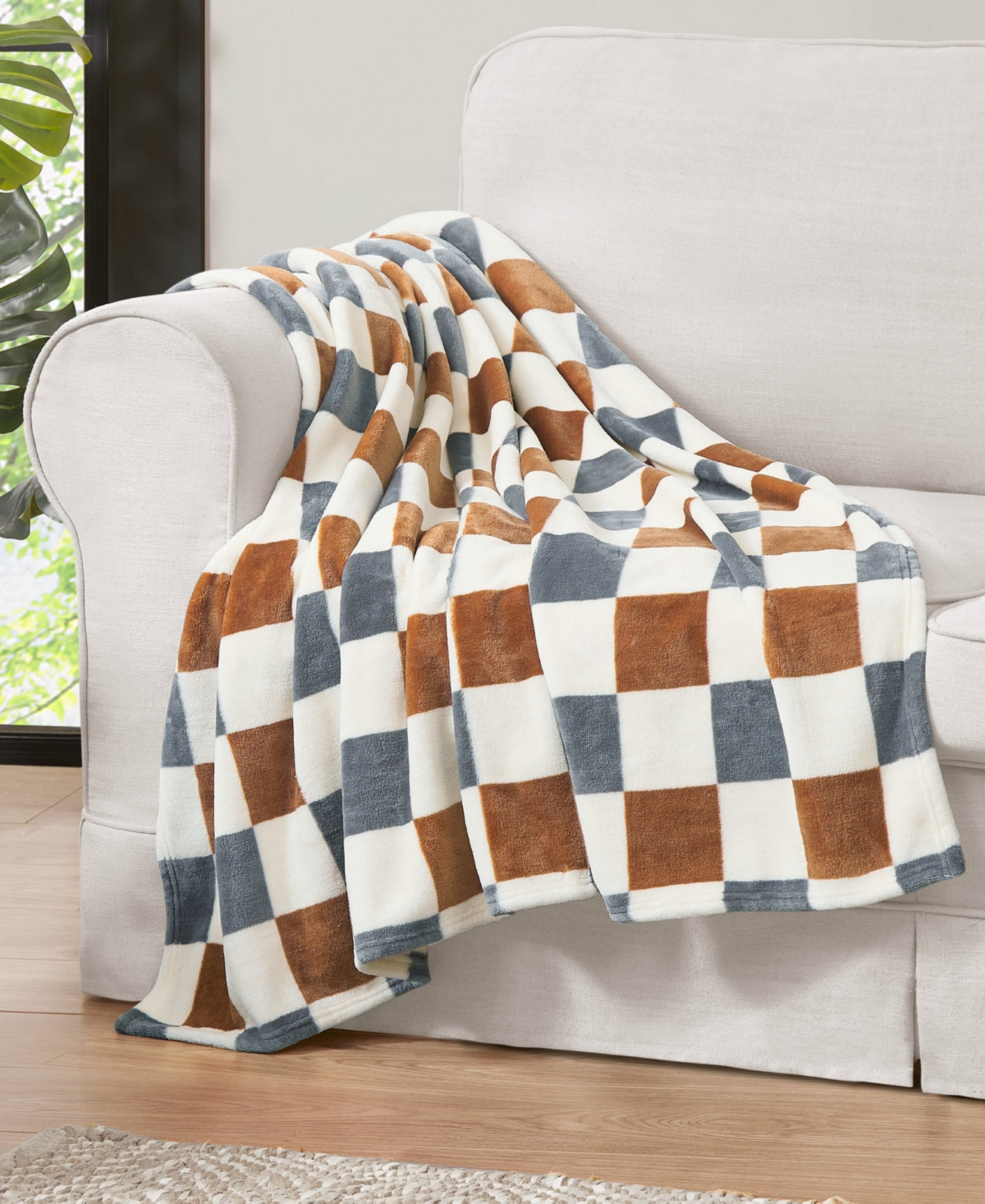 Jessica Simpson Plush Ultra Soft Throw, 50" X 70" In Emery Checkerboard Rust,grey