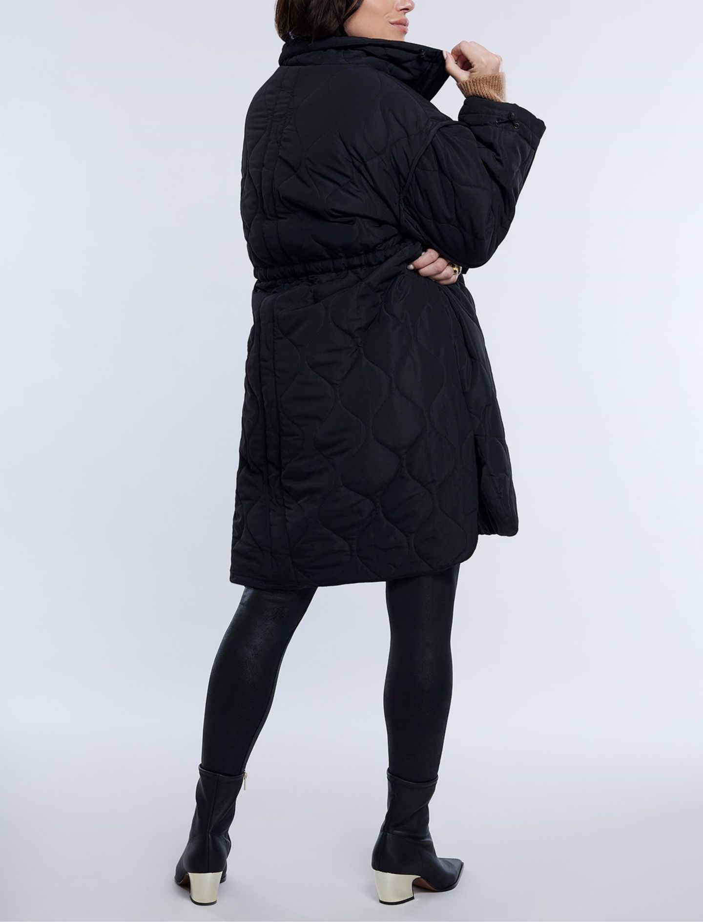 Женская куртка Motherhood Maternity Woven Full-Zip Long Sleeve Quilted Puffer, цвет: Чёрный — фото 2