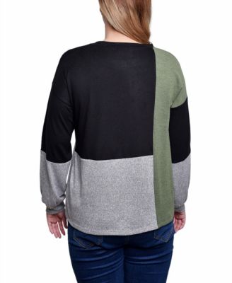 Petite Long Sleeve Colorblocked Boat Neck Top