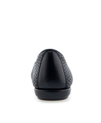 Women's Betunia Casual Flats