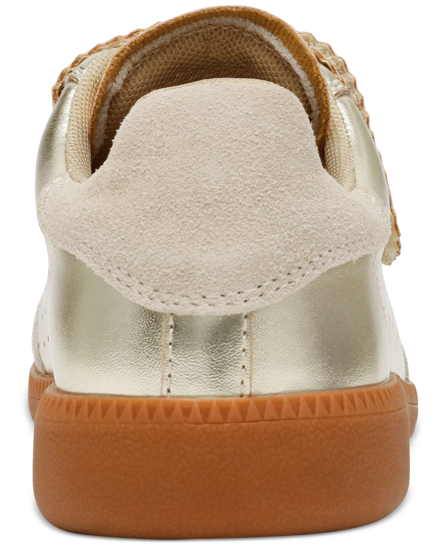 Women's Momentum Round Toe Sneakers