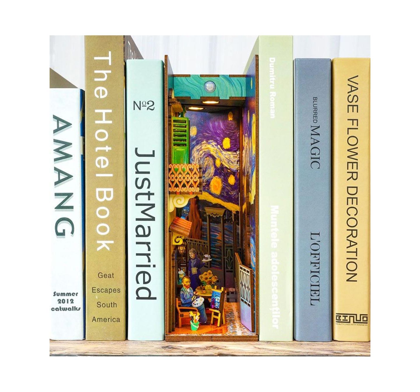 Детские конструкторы Flash Popup Vincent's World DIY 3D Book Nook Kit 80-Piece Building Set, Ages 14+, цвет: Зелёный — фото 1