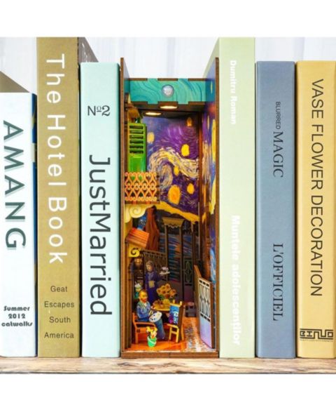Детские конструкторы Flash Popup Vincent's World DIY 3D Book Nook Kit 80-Piece Building Set, Ages 14+, цвет: Зелёный