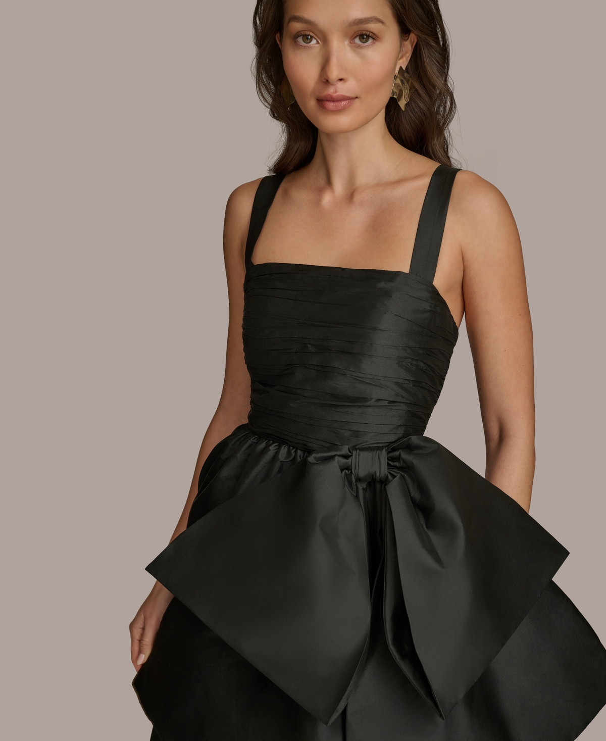 Donna Karan Women's Straight-neck Bow-trim Ballgown In Black