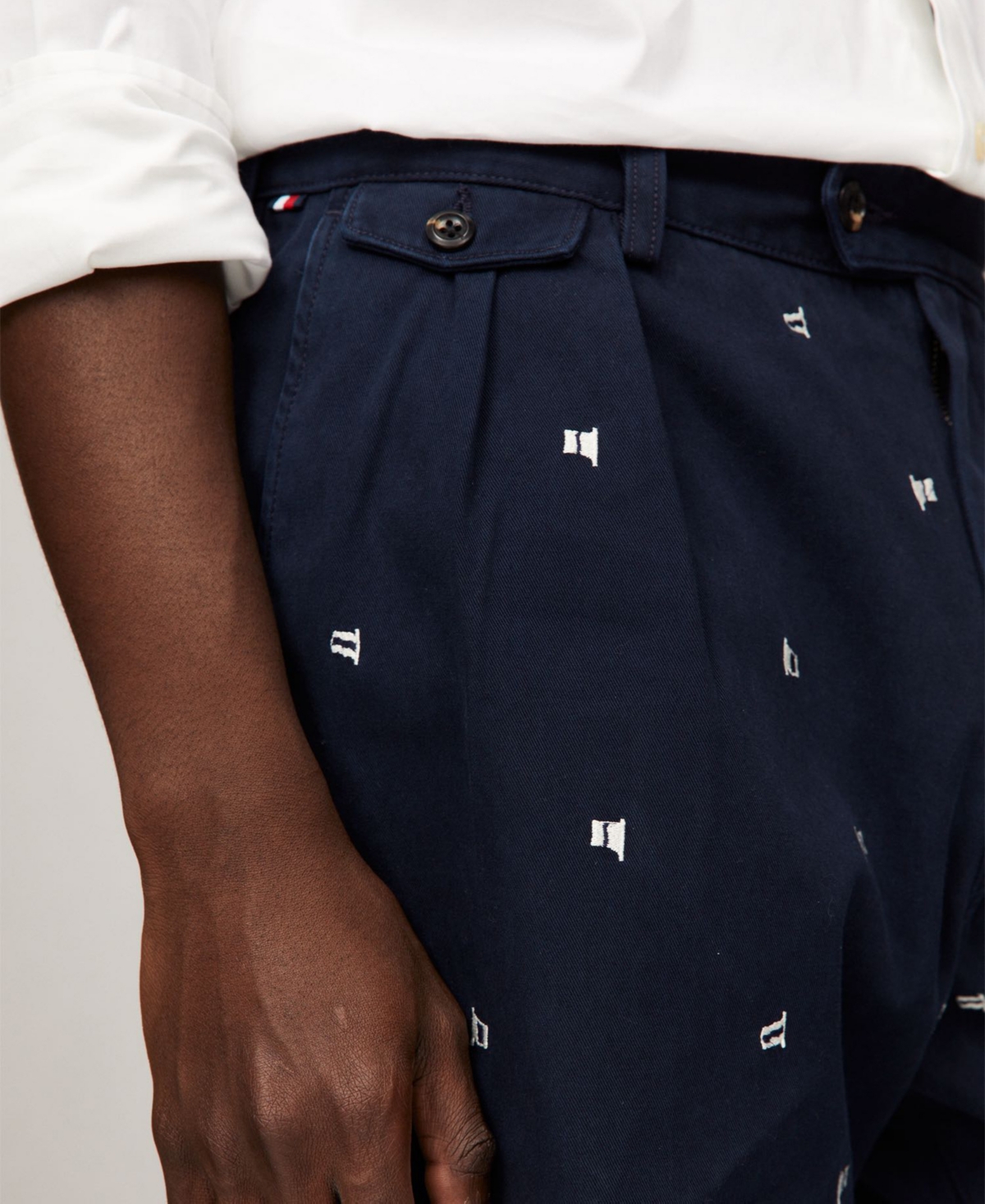 TOMMY HILFIGER MEN'S EMBROIDERED PANTS 