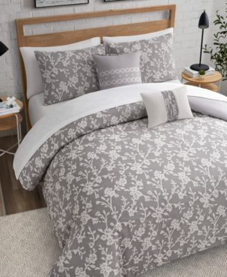 CLOSEOUT! Fiora Floral 3-Pc. Duvet Cover Set, King