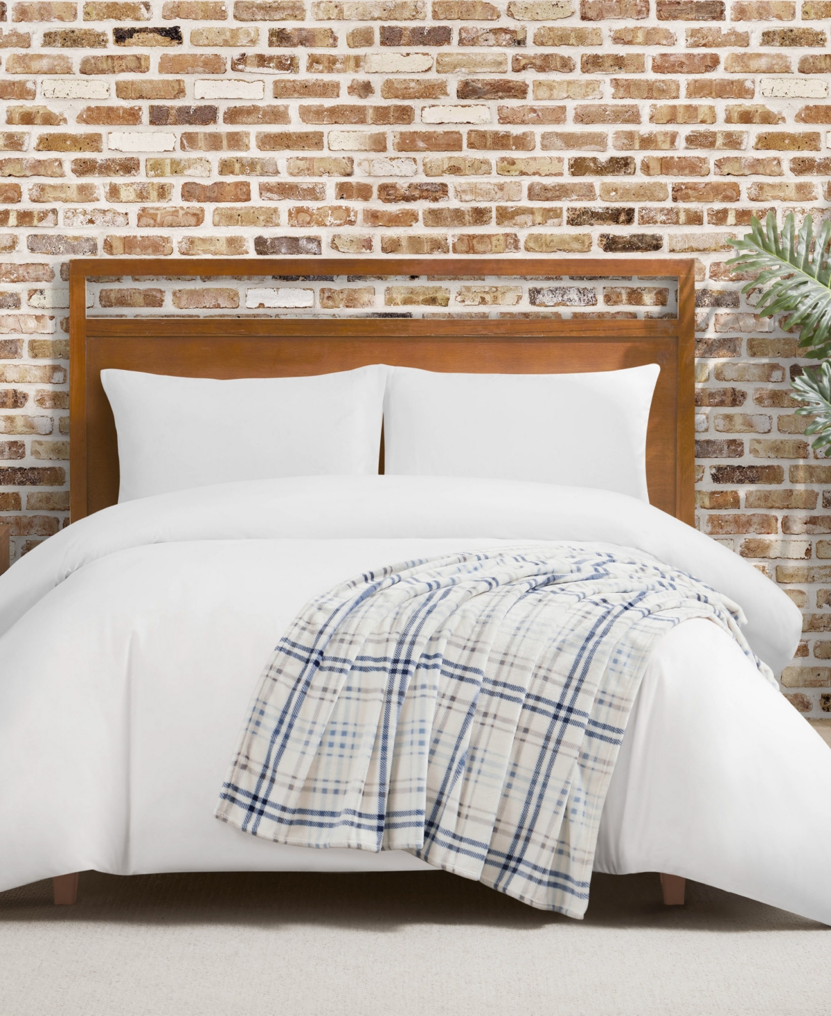 Lucky Brand Camper Plaid Cozy Plush Throw, 50" X 70" In Blue