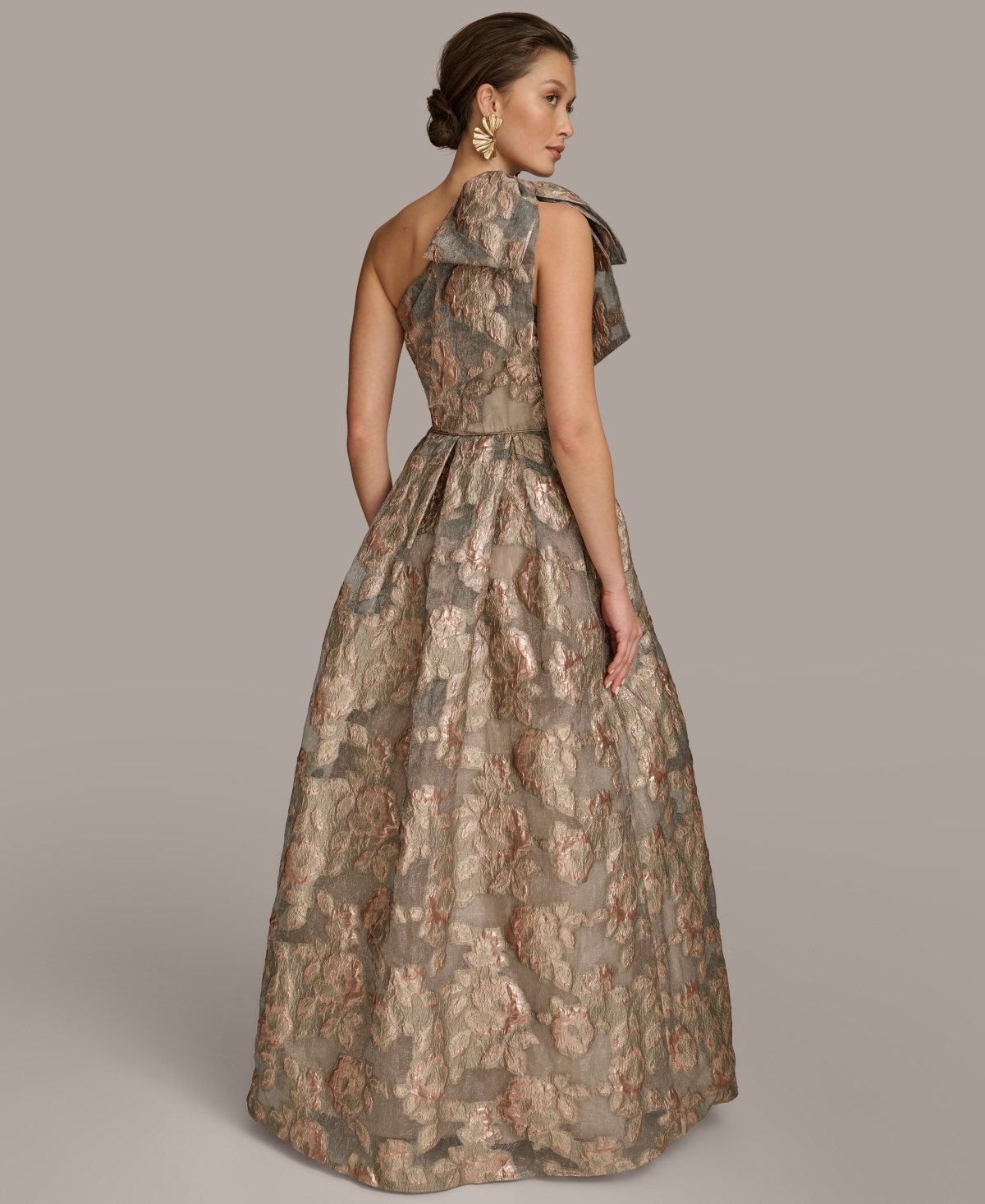 Donna Karan New York Women's Metallic Jacquard One-shoulder Bow Floral Ball Gown