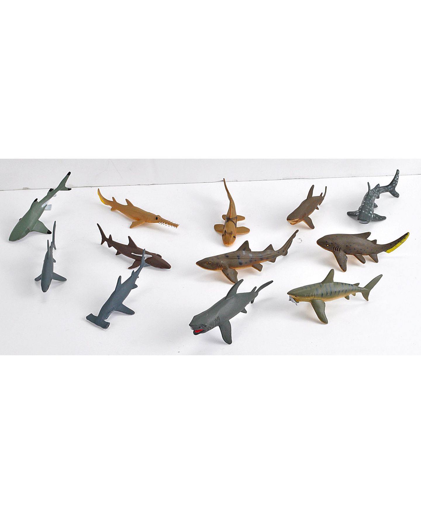 Детские фигурки Wild Republic Nature Tube Shark Figurines, 12 Pieces — фото 2