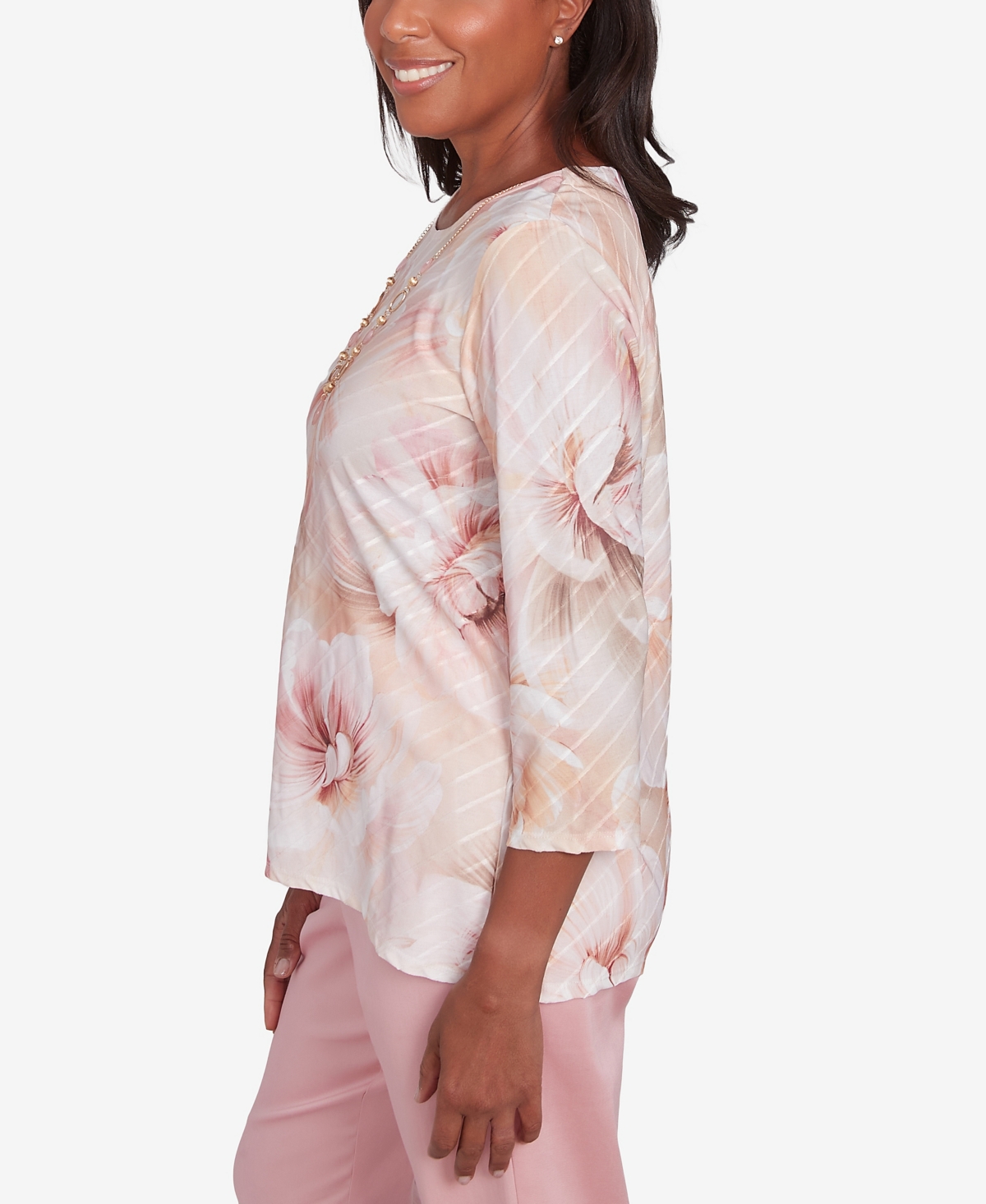Alfred Dunner Petite Textured Watercolor Flower Top With Necklace In Multi Pink