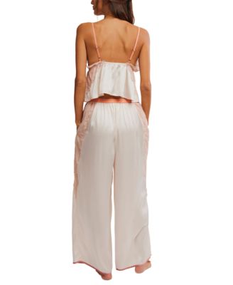 Women's Anywhere With You Lace-Trim Lounge Set